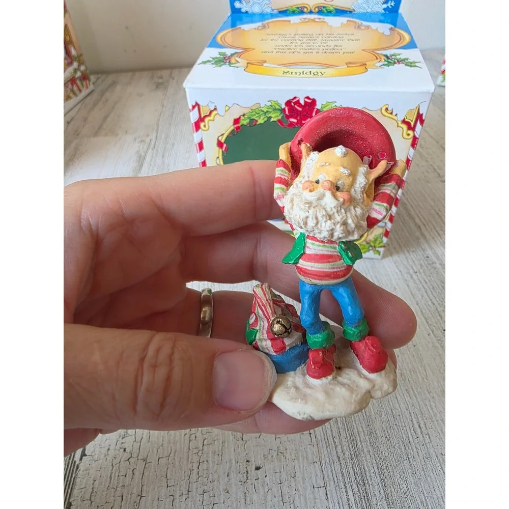 Vintage enesco sandi ziminicki smidgy firefighter Santa elf North Pole village
